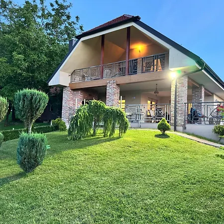 Home Away From Home Varazdin Breg Exterior photo