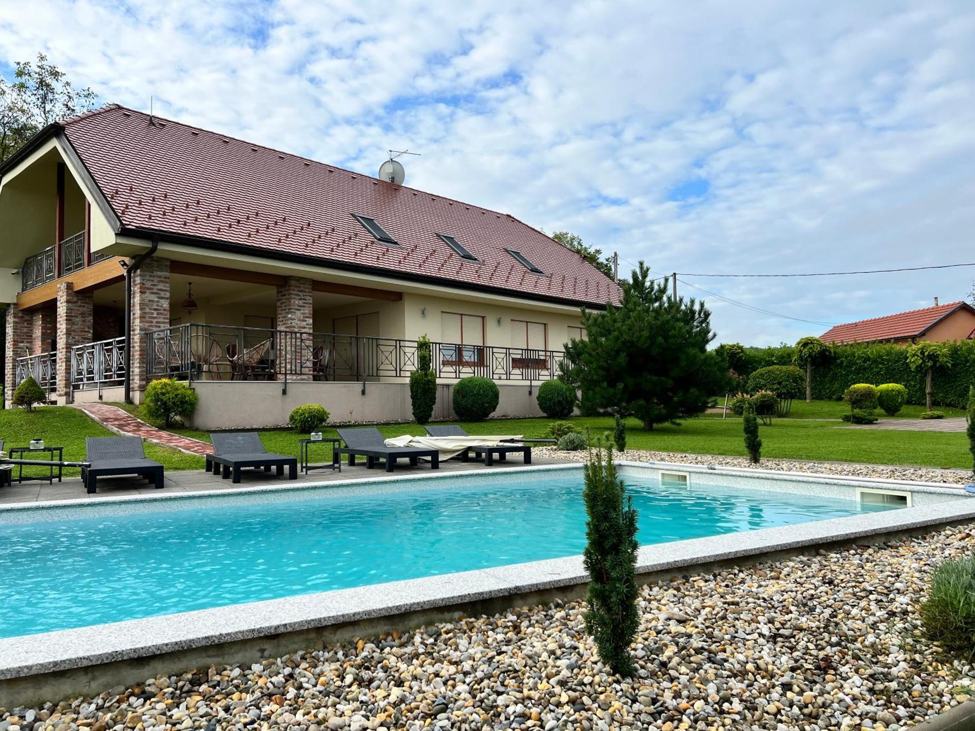 Villa Away From Varazdin Breg